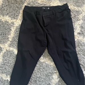 OLD NAVY HIGH RISE PIXIE